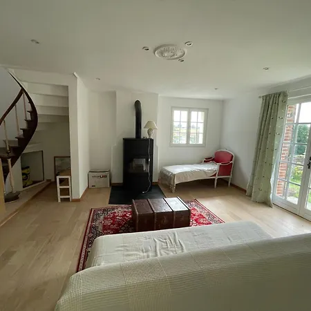 Semesterbostad Maison Gardes Beauval En Caux